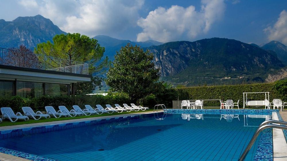 Hotel Campagnola Riva del Garda Extérieur photo